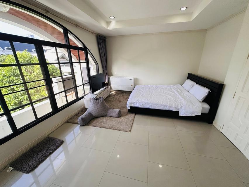 ให้เช่าทาวน์โฮม 4 ชั้น ใกล้เอ็มโพเรียม สุขุมวิท31 อโศก-พร้อมพงษ์ เทอร์มินอล21 อโศก 12