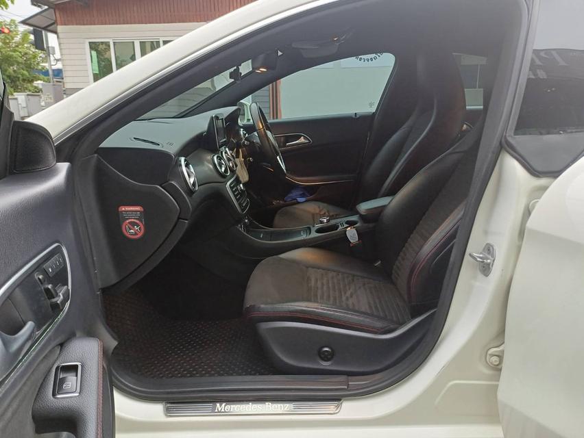 เกือบปี2015 BENZ CLA250 AMG หลังคาแก้ว TOP สุดๆ มือเดียว 18