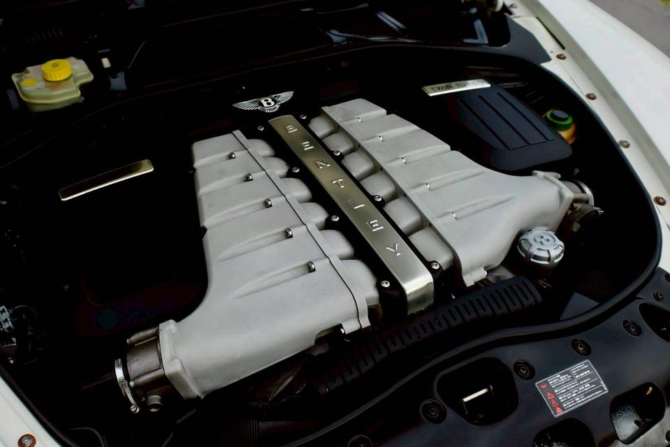 Bentley  Flying Spur 6.0L W12 ปี 2013 รถหรูสมรรถนะเยี่ยม รถสวยใช้น้อย คุ้มๆ 14