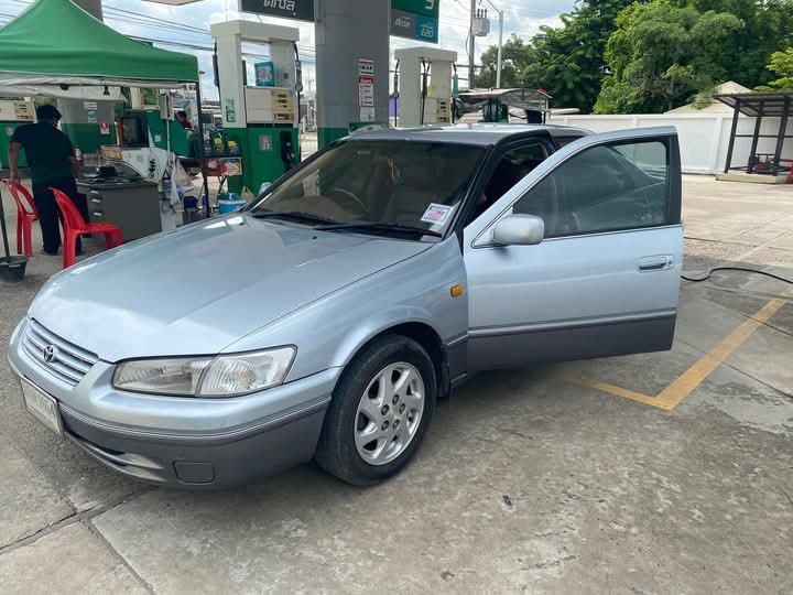 Toyota Camry สวยๆ