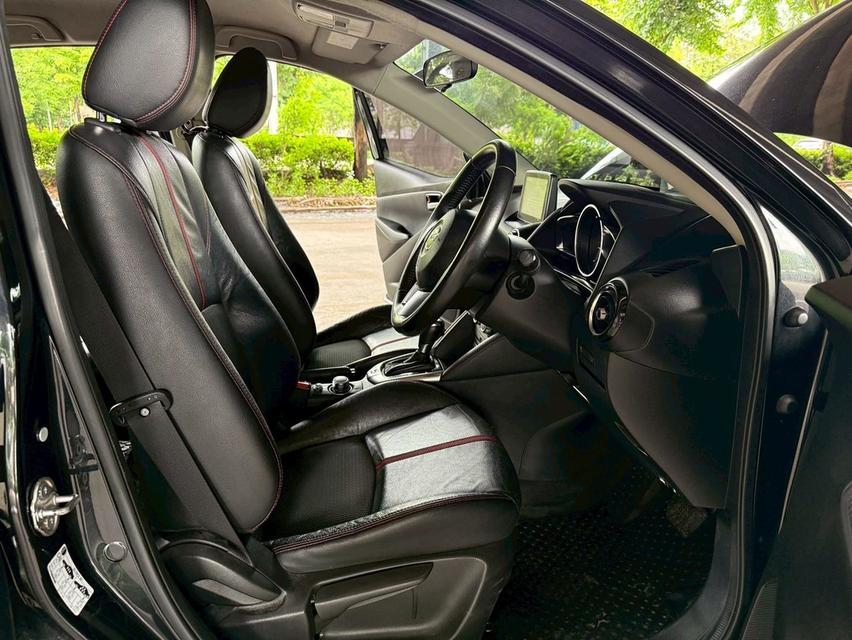 Mazda 2 1.3 SkyActiv High Sport AT ปี 2017 14