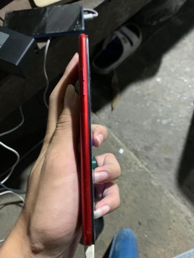 Oppo F5 สีแดงสภาพดี