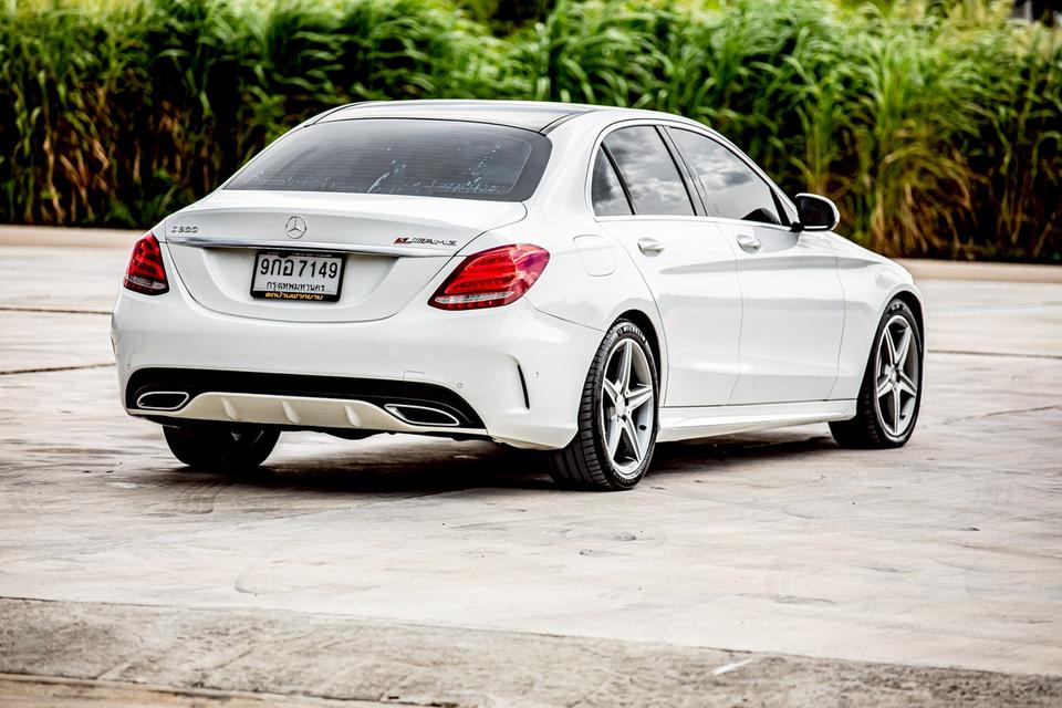 Benz C300 AMG Bluetec เบาะแดง ปี 2016 สีขาว