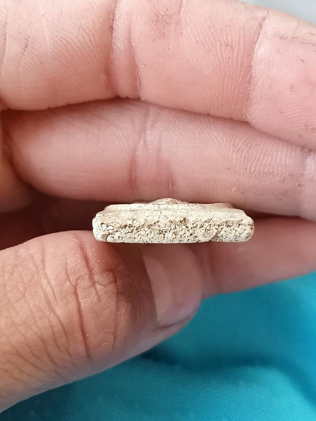 พระสมเด็ดเกจทะลุซุ้มสวยแชมป์ รูปที่ 4