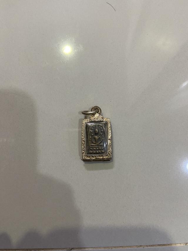 ไม่ทราบแต่คล้ายระฆังหลังค้อนและพระเม่า