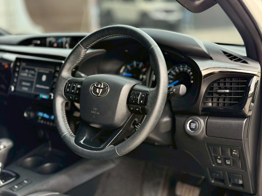 ปี 2021 TOYOTA HILUX REVO, 2.8 4WDDOUBLECAB โฉม ROCCO DOUBLE CAB(จดทะเบียน 22) สีขาว 9