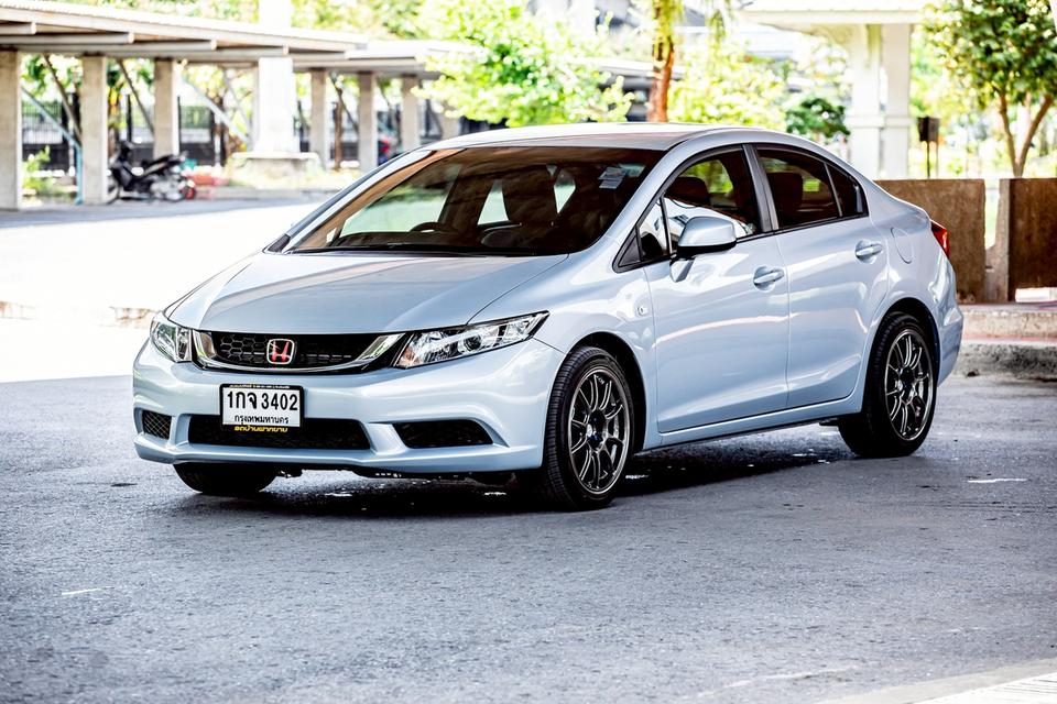 Honda Civic Fb 1.8S ปี 2012 เกียร์ออโต้ สีฟ้า มือเดียวป้ายแดง
