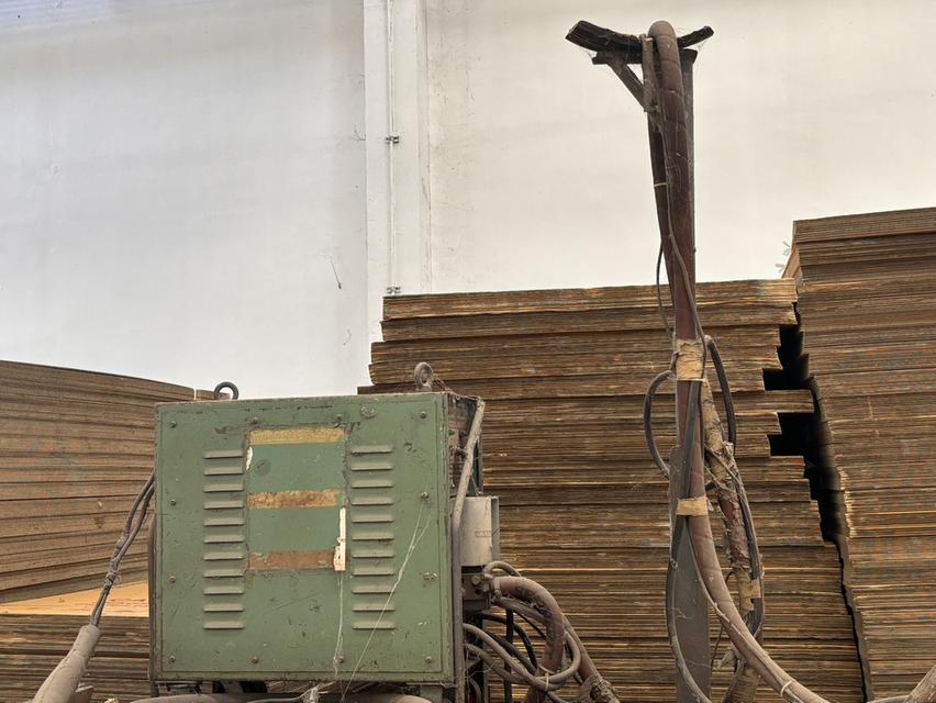 เครื่องจักรมือสองพร้อมใช้งาน 2