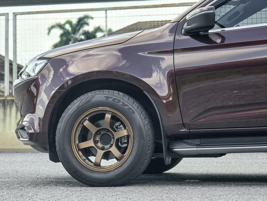 (แจ้งรหัสรถ CBLX1161) ISUZU MU-X 3.0 ULTIMATE 2WD 2021 รูปย่อยที่ 2