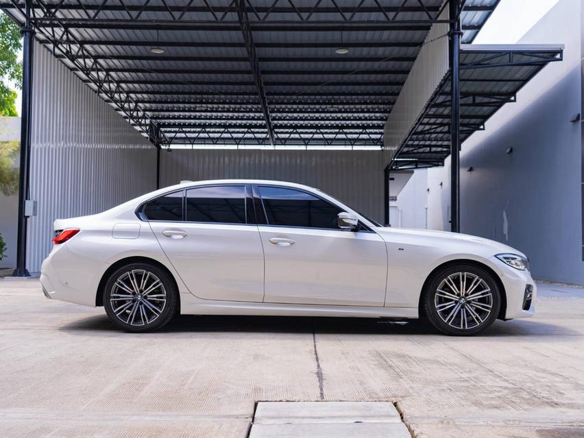 BMW 320d 2.0Msport ปี22 รูปที่ 4