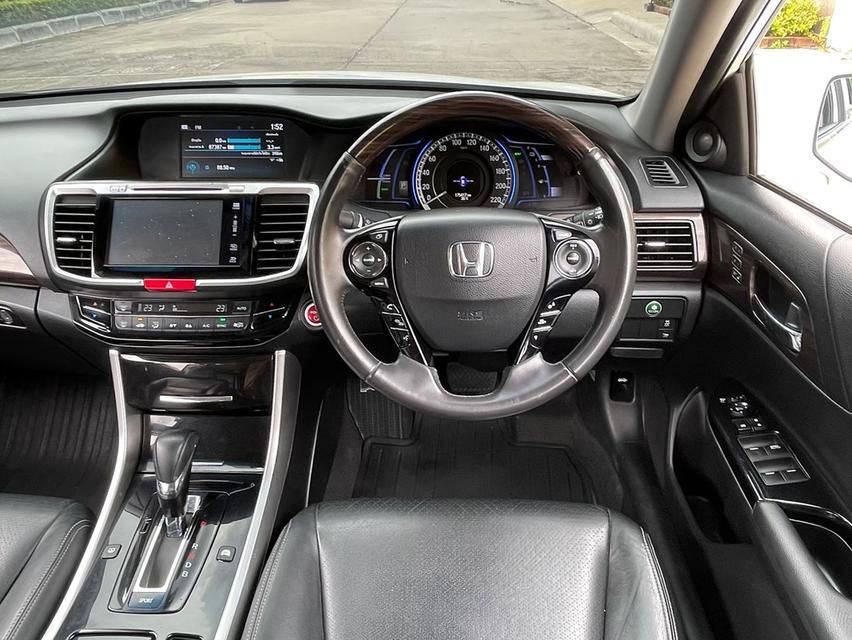 ขาย Honda Accord 2.0 Hybrid ปี16 9