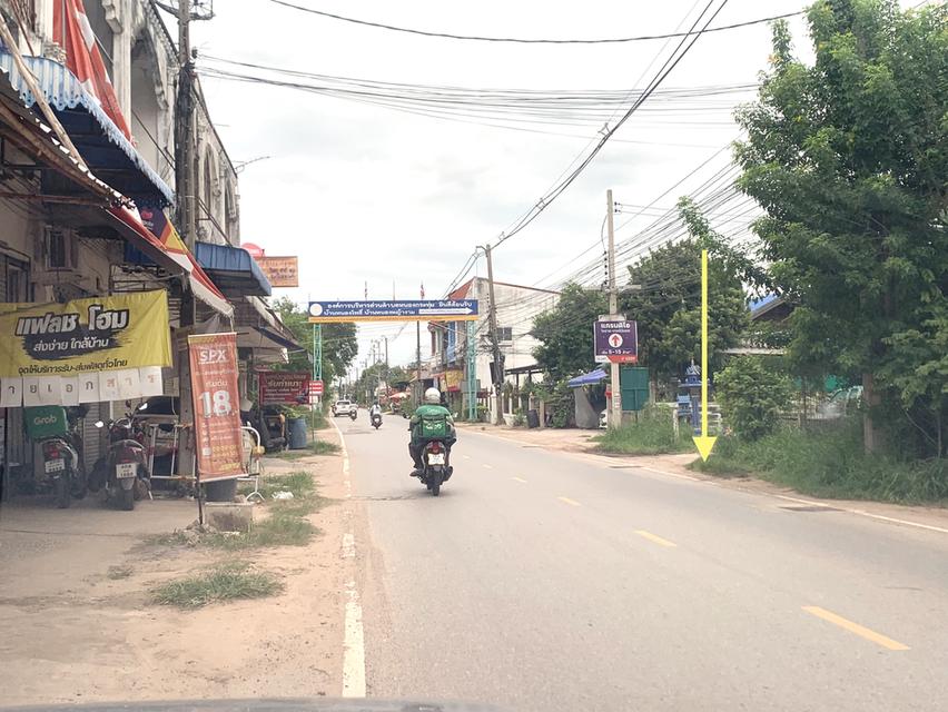 ที่ดินหนองกระทุ่ม ทำเลค้าขายใกล้ถนนสุระ 2 เนื้อที่ 231ตรว. ถมแล้ว ติดถนน 2ด้าน หน้า 16เมตร ลึก 53เมตร เหมาะทำเป็นร้านอาห 2