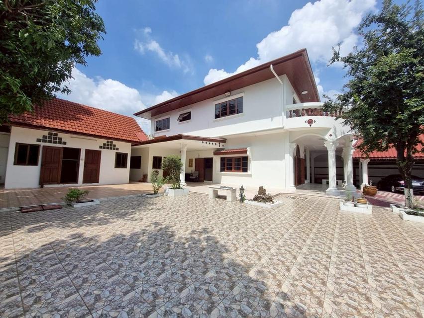 ขายบ้านแจ้งวัฒนะ MRTปากเกร็ด-แจ้งวัฒนะ28 หน้าปากซอย พร้อมเฟอร์ 1