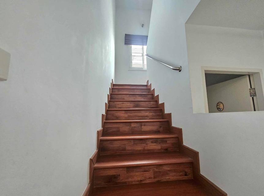 ขายบ้านแฝด ลภาวัน 21 บนทำเลศักยภาพ ถนนราชพฤกษ์ 7