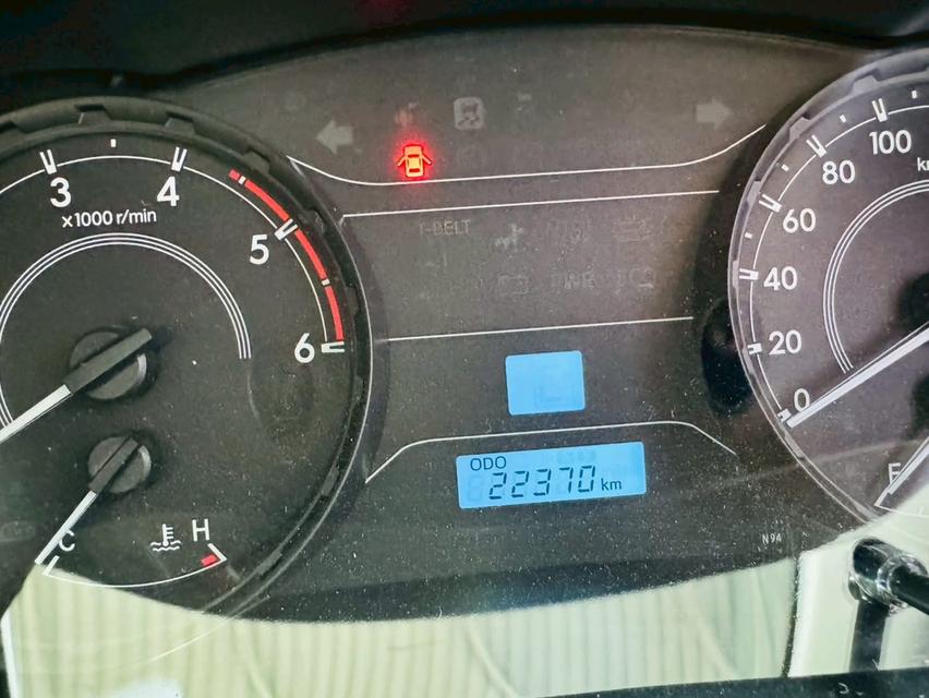 #TOYOTA  Hilux Revo Doublecab เครื่อง 2.4 cc, รุ่น Entry Z edition AUTO ปี 2024 ~ไมล์แท้ 2x,xxx กม ~เกียร์อัตโนมัติ CVT รูปที่ 3