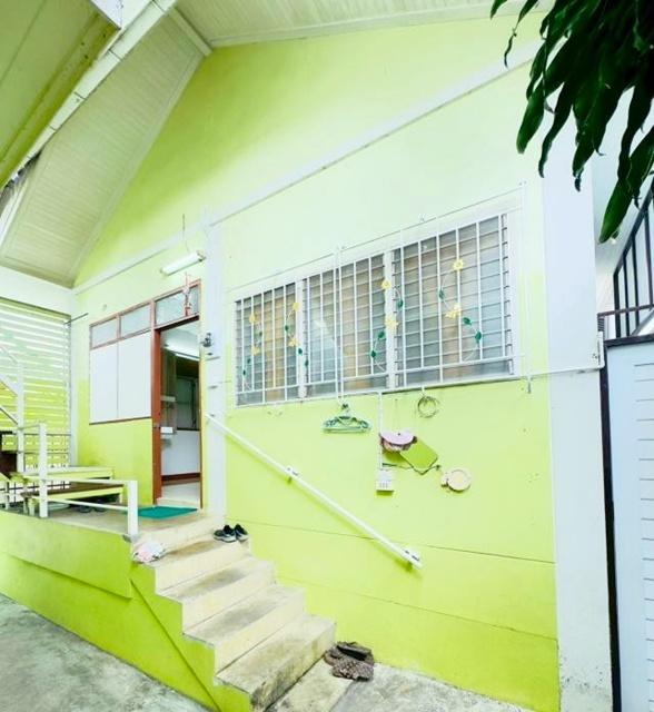 BTS วุฒากาศ 750 ม. บ้านเดี่ยวชั้นเดียว ภาษีเจริญ 2 นอน จัดเต็มเฟอร์ฯ 40 ตร.ม. ม.สยาม 1.6 กม. เดอะมอลล์ ท่าพระ 1.3 กม. ตล 2