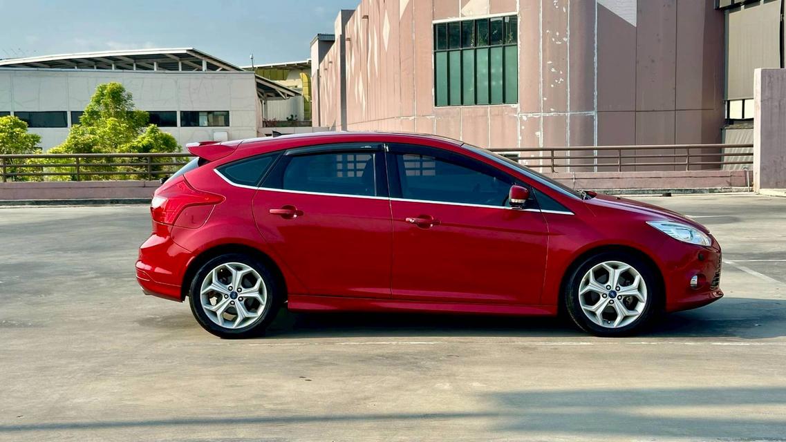 Ford Focus 2.0S Hatchback AT ปี 2013 รูปที่ 4