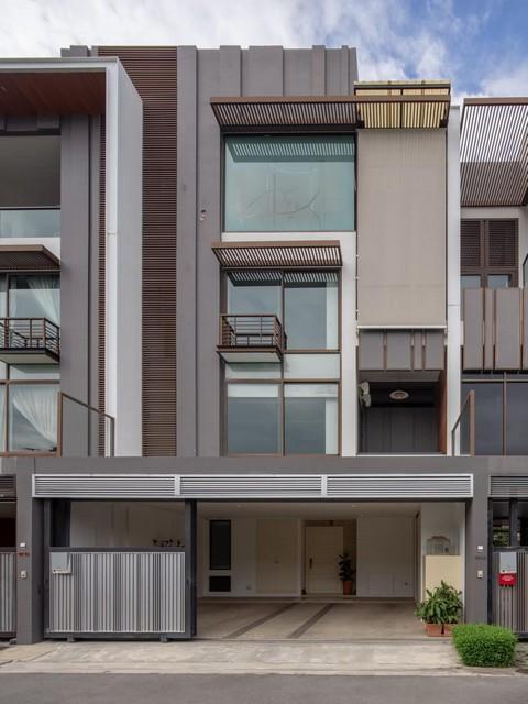 ขายทาวน์โฮม 4 ชั้น 28 ตรว. 300 ตรม. โครงการ Residence สุขุมวิท65 ใกล้ BTS เอกมัย 1