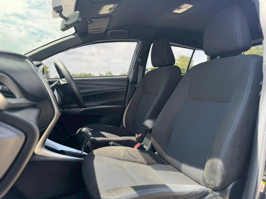 TOYOTA  YARIS  1.2 E  Y 2019  HACTHBACK สีดำ 15