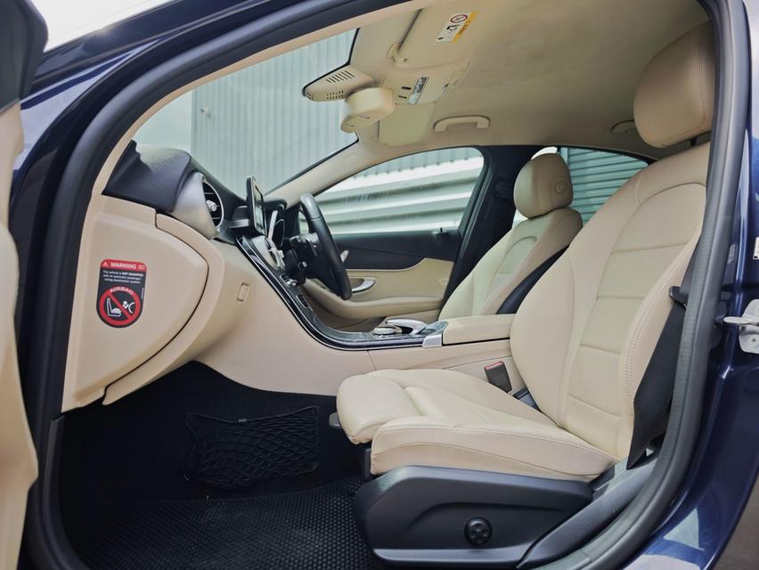 Mercedes Benz C350e Avantgarde W205 ปี 2017 รูปที่ 12