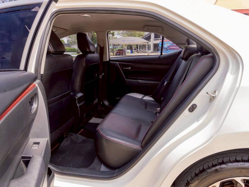 ขาย Toyota Altis 1.8 Esport ปี16 16