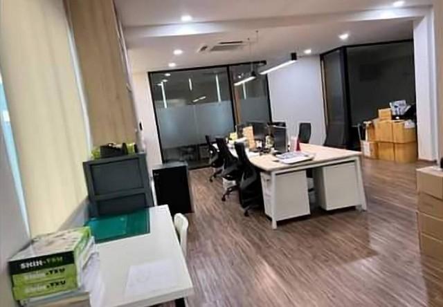 รูป ให้เช่าโฮมออฟฟิศ 4 ชั้น 400ตรม.บิซ เเกลเลอเรีย นวลจันทร์-เกษตรนวม 4