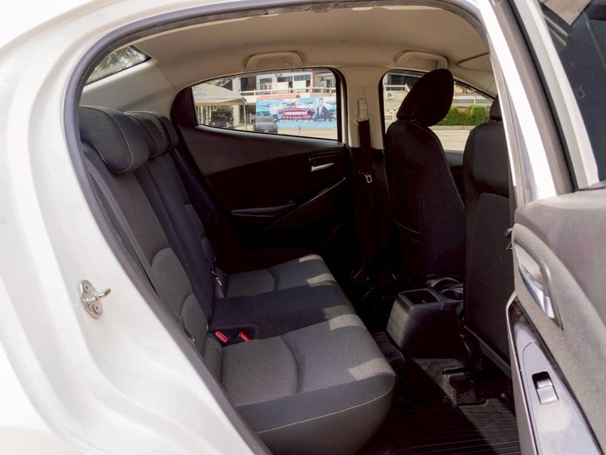 Mazda 2 1.3 High Connect 2018 13