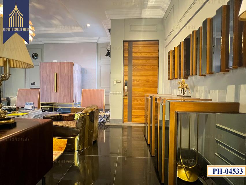 ขาย บ้านเดี่ยว 3 ชั้น สุขุมวิท 69 เอกมัย พระโขนง เดินทางสะดวก พร้อมเฟอร์นิเจอร์ครบครัน หิ้วกระเป๋าเข้าอยู่ได้เลย 13