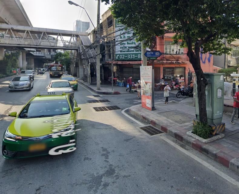 ด่วน! หนีแผ่นดินไหวมาที่นี่: ที่ดินรอคุณสร้างบ้านพักพิงที่ปลอดภัยที่สุดขาด่วน!! ที่ดิน เปล่า 200 ตรว สุขุมวิท 60/1 ใกล้ bts บางจาก ราคาพิเศษ ทำเลทอง 3