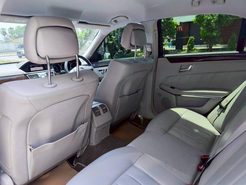 รหัสรถ KPV353 2013 BENZ E200 SEDAN  10