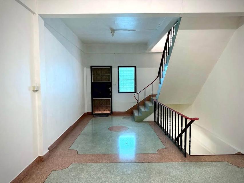 ด่วน! บ้านตึกแถว 4 ชั้น + ดาดฟ้า ทำเลทองย่านบางแค 2