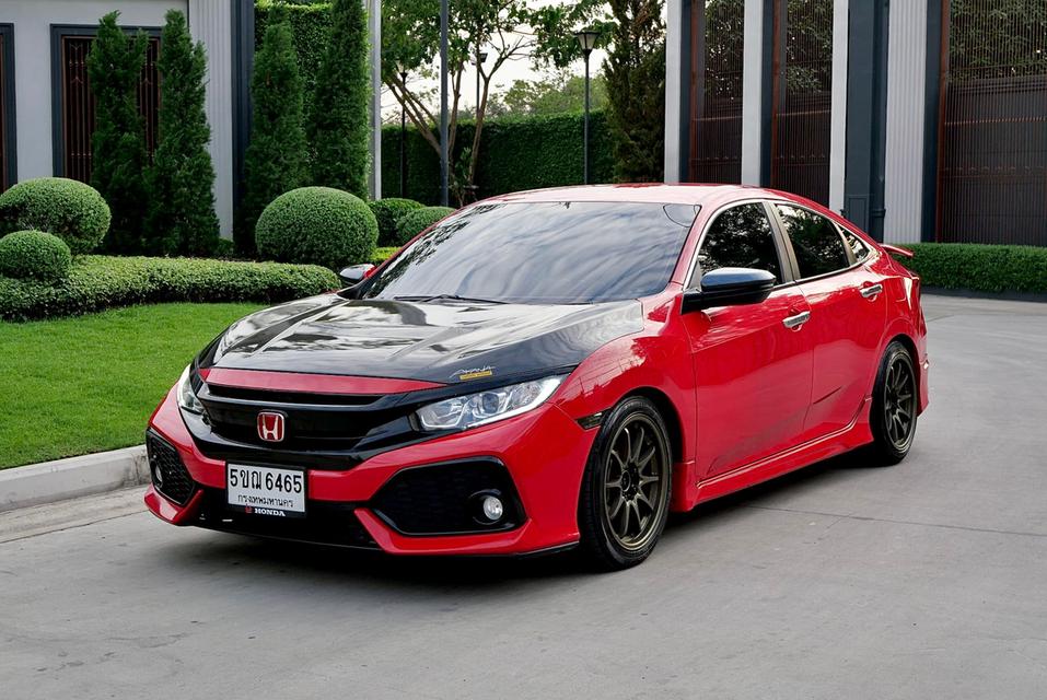 CIVIC FC 1.8 EL ปี2018/19 โครงสร้างเดิมๆ บุ๊คเซอร์วิสครบ กุญแจครบ2 ดอก
