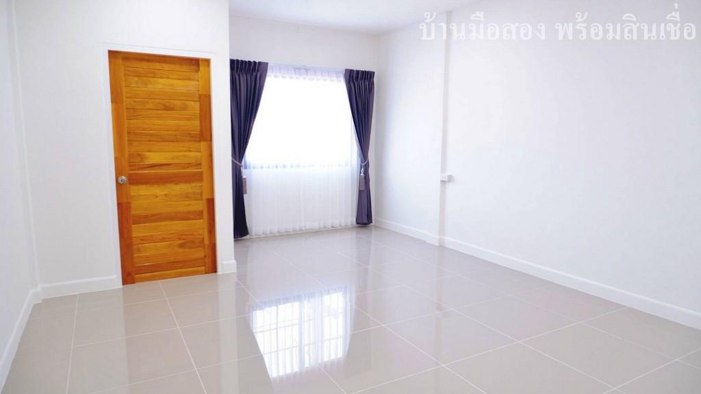 หมู่บ้าน ณัฐกานต์ พหลโยธิน52 12