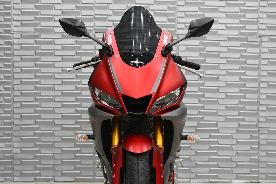 R3 Yamaha 4