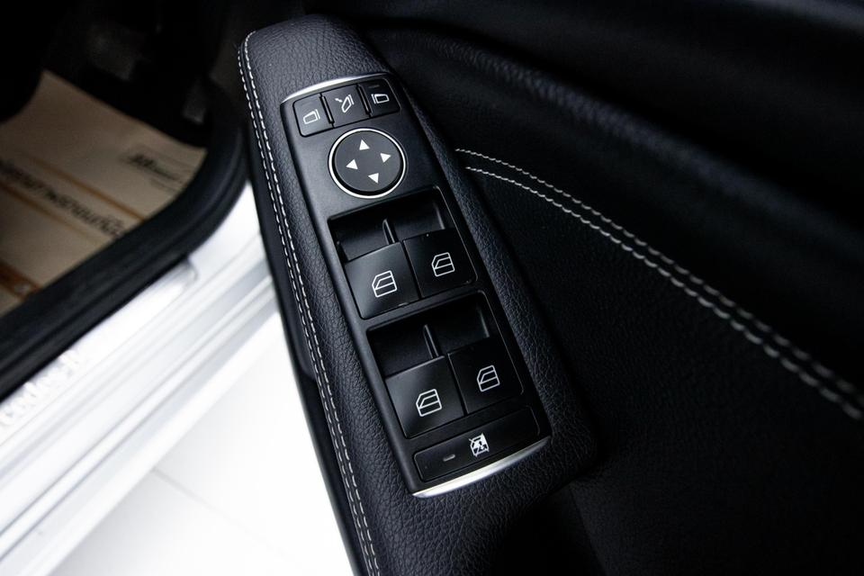 รหัสรถ 1C927 CLA-CLASS 1.6 URBAN 2020 8