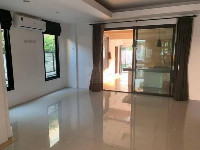 ให้เช่าบ้านเดี่ยว 2 ชั้น 4 ห้องนอน ซอยโชคชัย 4 ซอย 39 (เจ้าแม่กวนอิม) ใกล้ MRT โชคชัย 4 5