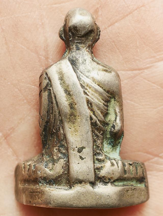 รูปหล่อหลวงพ่อเดิม วัดหนองโพ รุ่นแรก พิมพ์ฐานเตี้ย...เก่าๆ รูปที่ 7