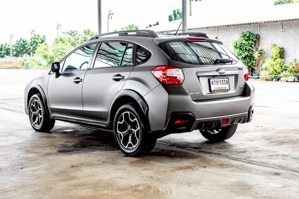 Subaru Xv 2.0 AWD สีเทา ปี 2015 แร๊ปกันรอยสีเทาด้านไว้ทั้งคัน 7