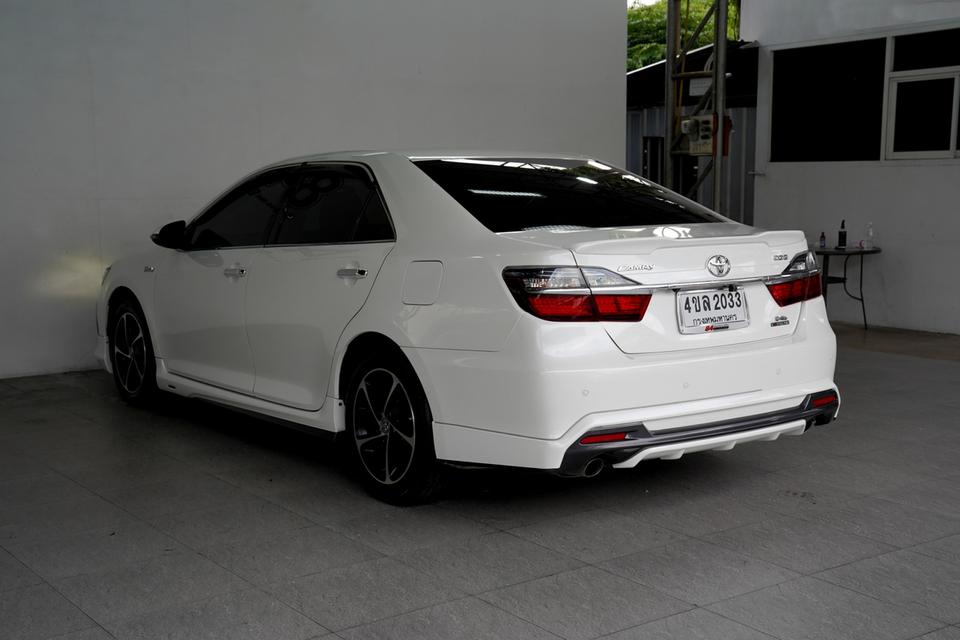 TOYOTA CAMRY 2.0 G EXTREMO AT ปี2015 จด2016 สีขาว 3