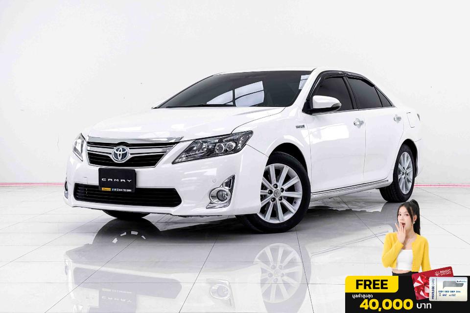 TOYOTA CAMRY 2.5 CD HYBRID โฉมปี (12-18) 2013