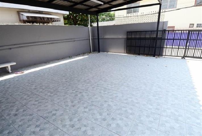 ให้เช่าโฮมออฟฟิศ2ชั้น60ตร.วย่านโชคชัย4ลาดพร้าวลาดพร้าววังหินเสนานิคม เหมาะอยู่อาศัยและทำโฮมออฟฟิศใกล้MRTโชคชัย4ที่จอดรถ 5 คัน 40,000 บาท/เดือน 2