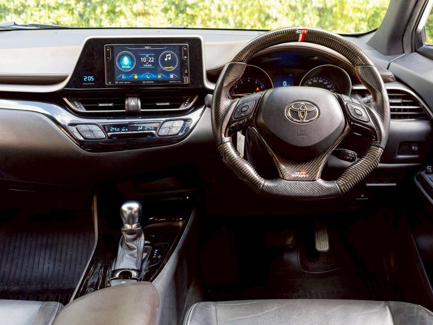 Toyota CHR 1.8Mid ปี18 12