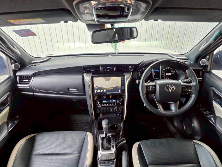 TOYOTA FORTUNER มือสอง ปี 2021 รูปที่ 4