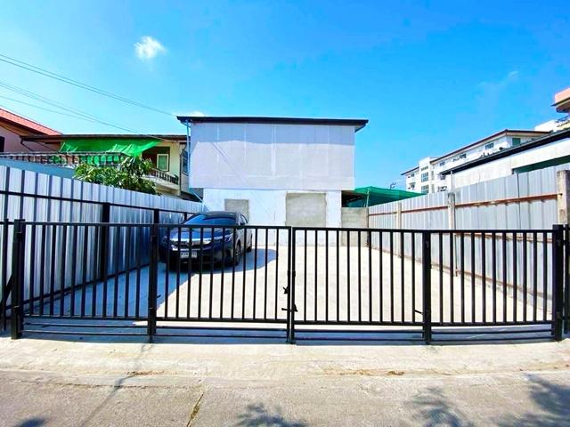 ลาดพร้าว 52-62 ให้เช่าบ้านเดี่ยว 3.5 ชั้น 402ตร.ม. 102ตร.วา.MRTโชคชัย4 400 ม.รร.นานาชาติออร์บ 1.5 กม. พร้อมเฟอร์ฯ เครื่อ 2