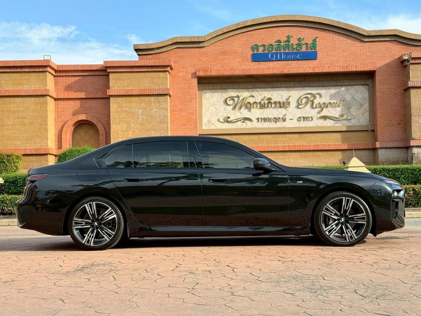 รหัสรถ PJP7287 📌2022 BMW i7 xDrive60 M-Sport (First Edition) 19