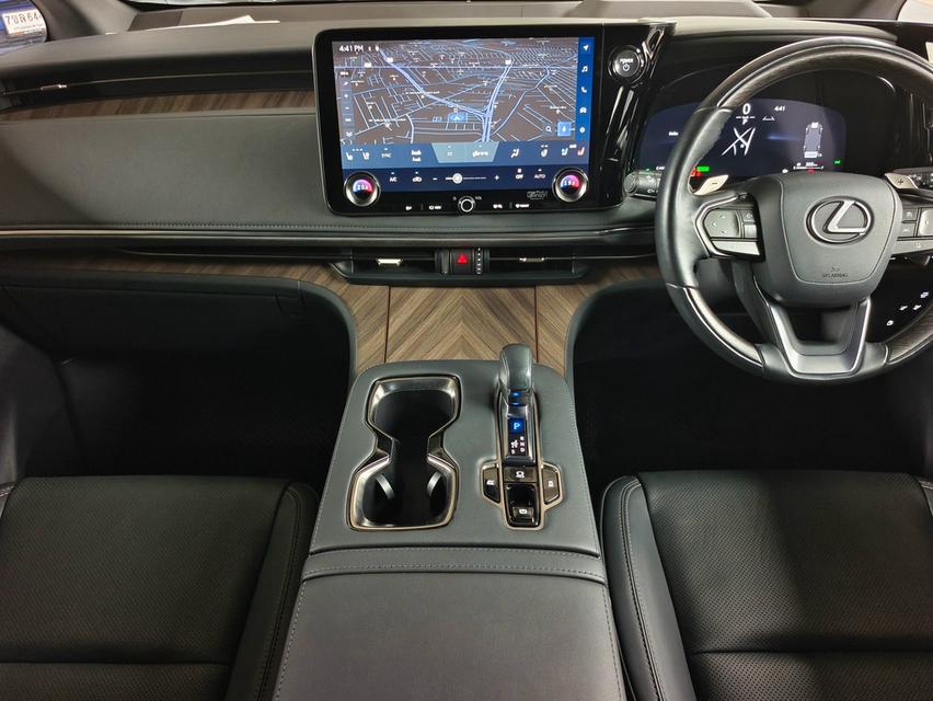 Lexus LM 350h Executive 7-Seater 2024💰 ราคาพิเศษเพียง 4,690,000 บาท เท่านั้น รูปที่ 6