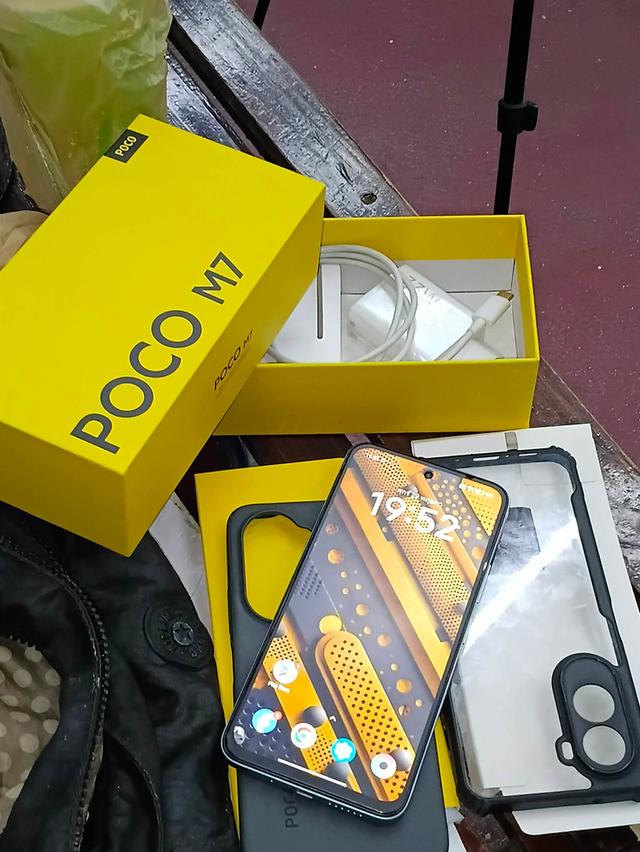 Poco M7(8/256) ครบกล่อง  แลกหรือหาขาย