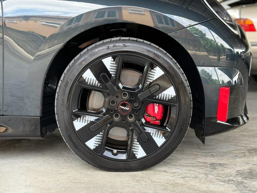 ปี 2025 MINI HATCH, JOHN COOPER WORKS ELECTRIC (J01)โฉม ปี01-ปัจจุบัน สีเทา รูปที่ 14