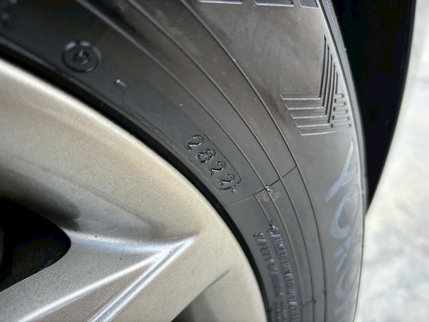 KIA GRAND CARNIVAL 2.2 EX MNC GEN3 9