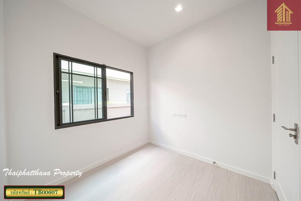 บางกอก บูเลอวาร์ด รังสิต-คลอง4 12